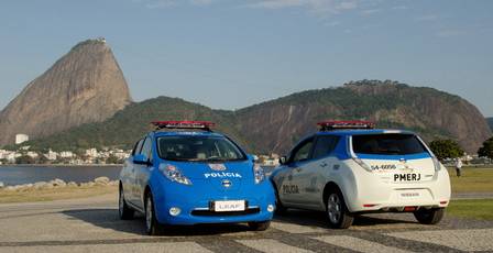 Nissan Leaf a serviço do Batalhão de Turismo da PMERJ -