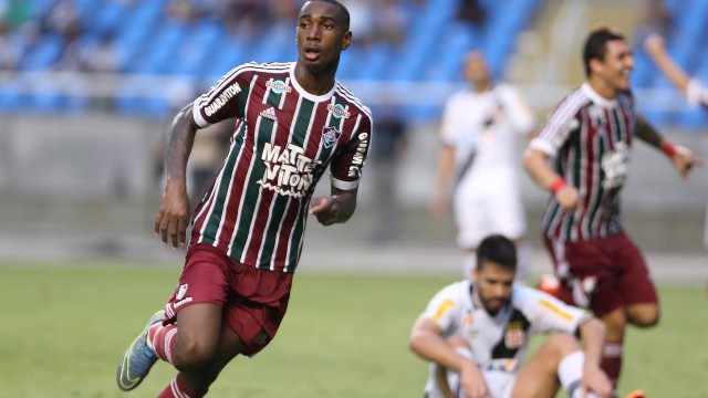 Gerson marcou o único gol do Fluminense na vitória do time no clássico contra o Vasco
