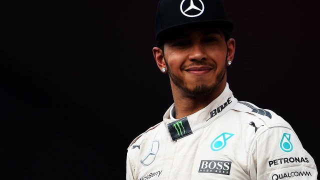 Lewis Hamilton colocou em dúvida títulos de Schumacher e revoltou fãs de ex-piloto