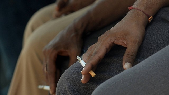 O cigarro continua a ser um dos maiores problemas de saúde pública no Brasil: em 2011, o tabagismo foi responsável por 147 mil mortes