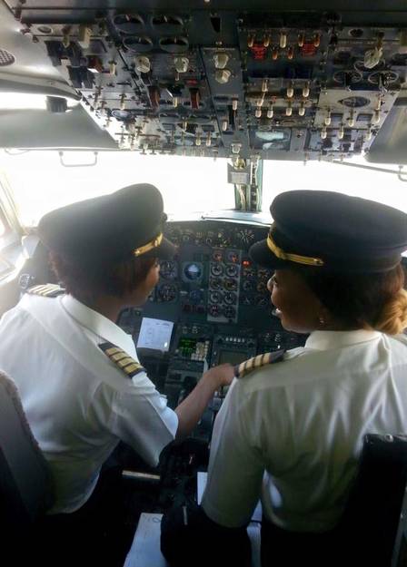 Pela primeira vez, a aeronave foi comandada apenas por mulheres na cabine de controle