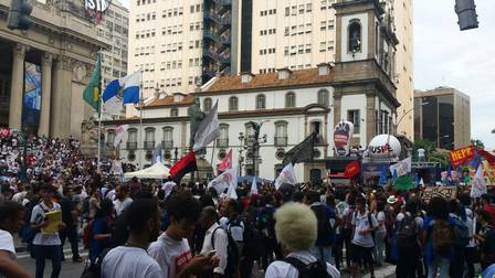 Manifestação dos servidores acontece no Centro do Rio