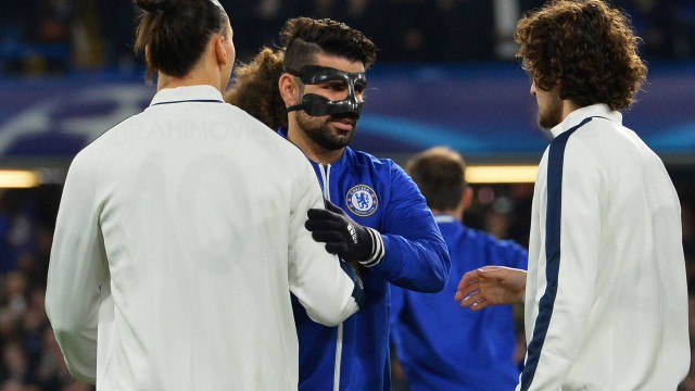 Diego Costa ‘cabeludo’ cumprimenta Ibrahimovic e Rabiot