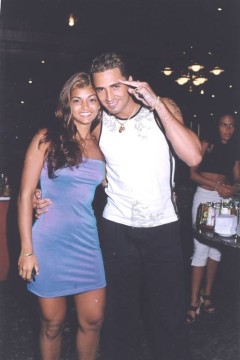 Kelly Key e Latino juntos em abril de 1999