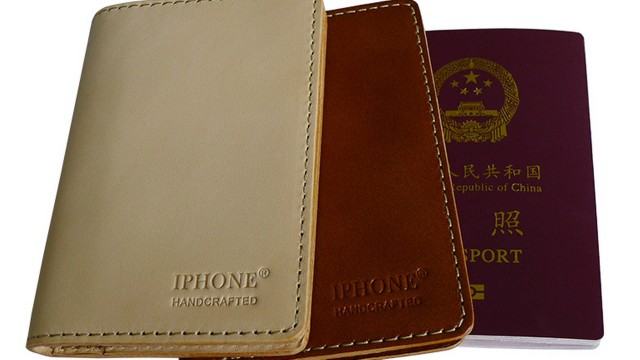 Capas protetoras para passaportes vendidos com a marca IPHONE®