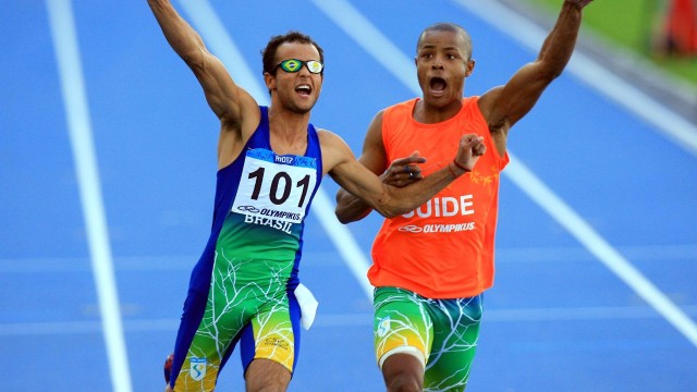 Lucas Prado durante competição no Rio: coaching para obter melhores resultados na pista
