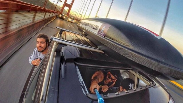 Caio Castro viaja de carro com dois amigos, dos EUA até o Brasil