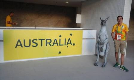 Canguru na entrada do prédio australiano