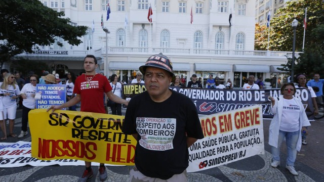 Protestos de servidores são rotina no Rio