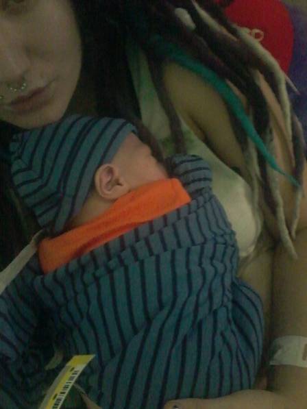 Raye e seu bebê, Roxas