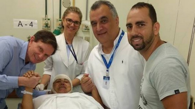 Lúcia recebeu a visita do prefeito Marcelo Crivella após a operação