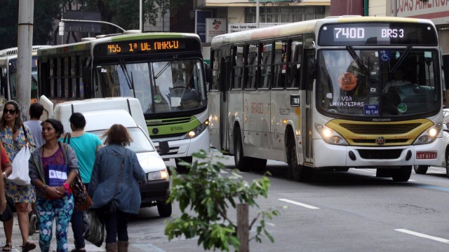 A Justiça autorizou o aumento das passagens de ônibus no Rio