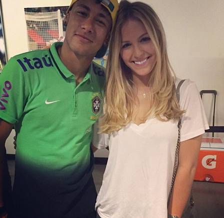 Neymar com Beatrice Bouchard em 2015