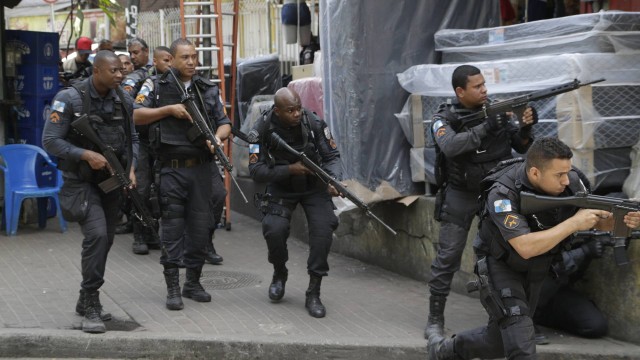 A movimentação policial na Rocinha