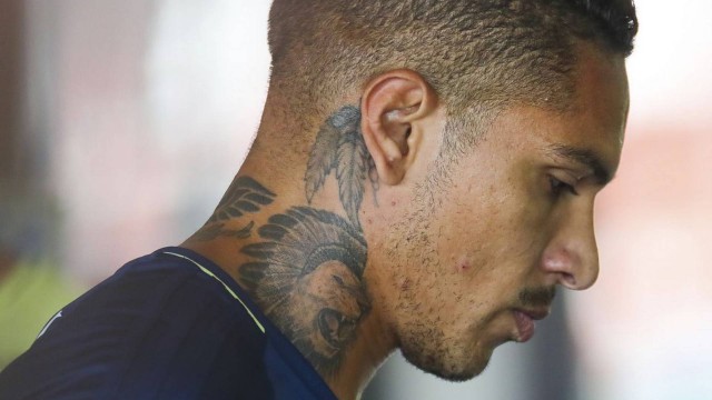 O atacante peruano Guerrero pode virar um problema para o Flamengo até o fim do ano