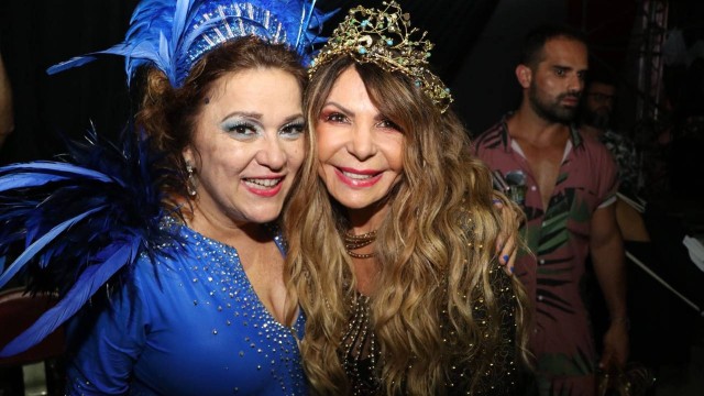 Elba Ramalho com Nena Queiroga, homenageada da festa