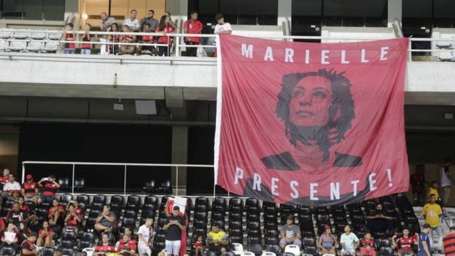 Bandeira em homenagem a Marielle foi exposta no Fla-Flu
