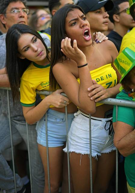 Belas brasileiras revoltadas com o gol da Suíça, no Alzirão (RJ)