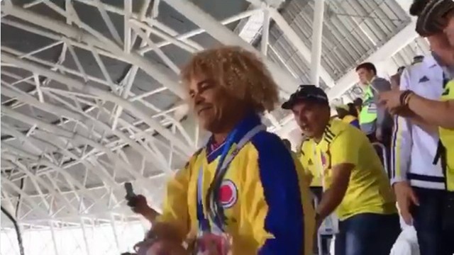 Valderrama foi a loucura com o gol da Colômbia