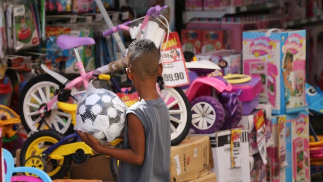 Comércio do Rio: Dia das Crianças é aposta dos lojistas para incremento de vendas