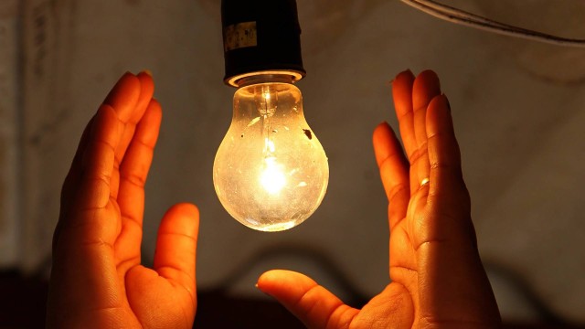 Consumidor ficou por oito meses sem energia elétrica
