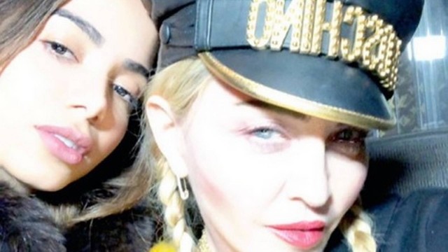 Anitta e Madonna no estúdio de gravação, em dezembro
