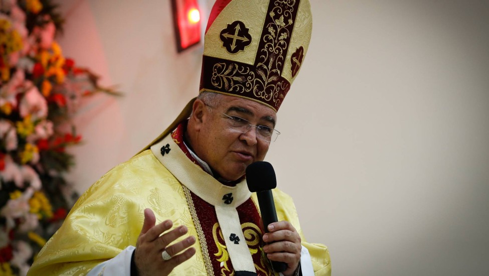 O cardeal arcebispo do Rio, Dom Orani Tempesta, celebrou a missa das 10h na igreja e Quintino