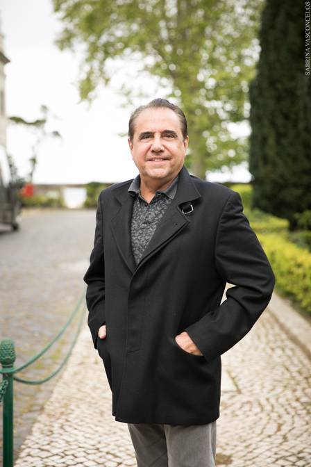 Eduardo Guinle é o estilista responsável pelo terno de Eduardo Bolsonaro