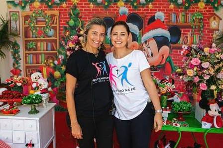 Márcia Santiago e Michelle Bolsonaro se conheceram em um evento da igreja Batista