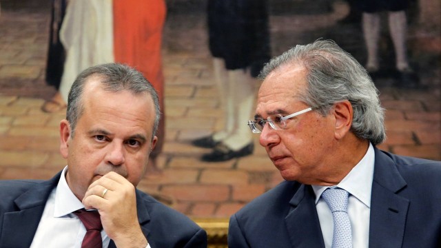 O secretário especial de Previdência, Rogério Marinho, participou de sessão da comissão especial ao lado do ministro Paulo Guedes