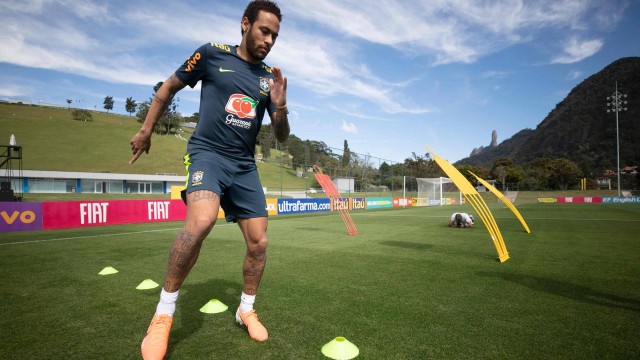 Neymar foi acusado de estupro por uma mulher
