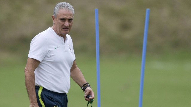 Brazil's coach Tite watches a training session in Salvador, Bahia, Brazil, on June 19, 2019, ahead of the Copa America Group A football match against Peru to be held in Sao Paulo on June 22. (Photo by JUAN MABROMATA / AFP)