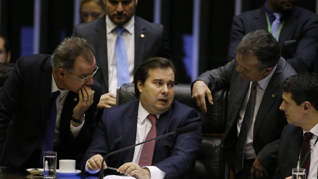 O presidente da Câmara, Rodrigo Maia, quer encerrar as votações na Casa ainda esta semana