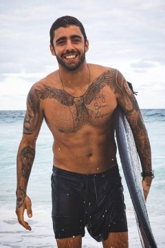 Pedro Scooby, surfista de ondas gigantes