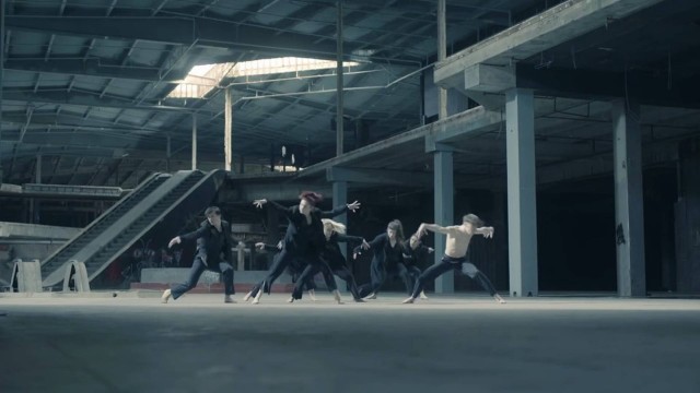 BTS lançou vídeo artístico de 'Black Swan' em parceria com a companhia de dança eslovena MN