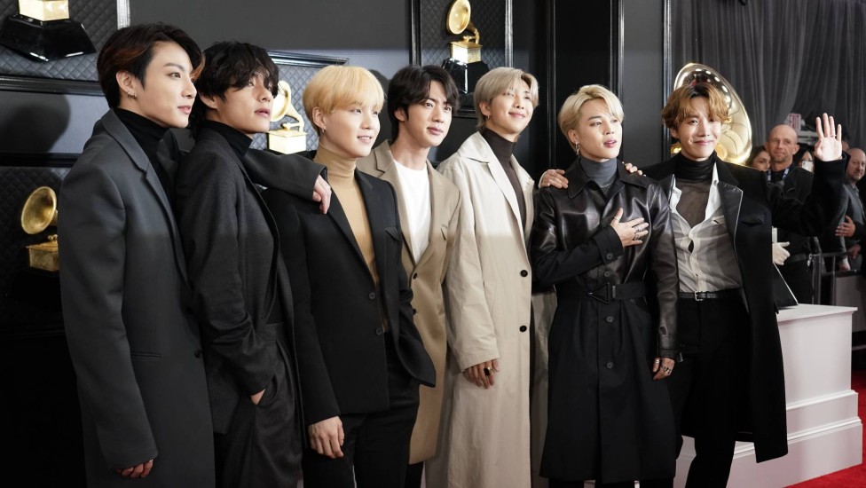 Idols do BTS Jungkook, V, Suga, Jin, RM, Jimin e J-Hope no 62º Grammy Awards