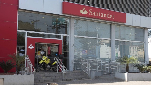 Santander promove renogociação de débitos