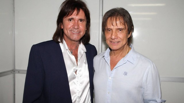 Em seu site, Roberto Boni publicou uma foto com Roberto Carlos