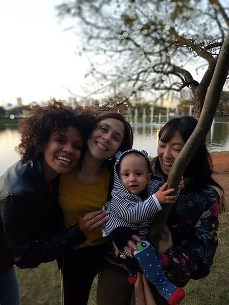 Heslaine Vieira, Daphne Bozaski, Caetano e Ana Hikari em passeio em São Paulo