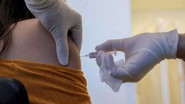 Vacina chinesa Coronavac está sendo testada em São Paulo