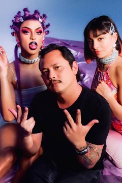 Pabllo com Yan Hayashi e a cantora britânica Charli XCX, durante gravação de "Flash Pose", em Los Angeles