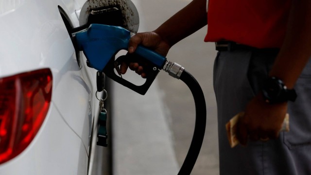 Gasolina teve aumento de 3,52% no IPCA-15 de fevereiro