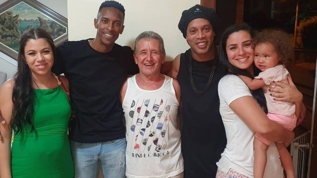 Janaína Mendes e Ronaldinho Gaúcho seguem amigos