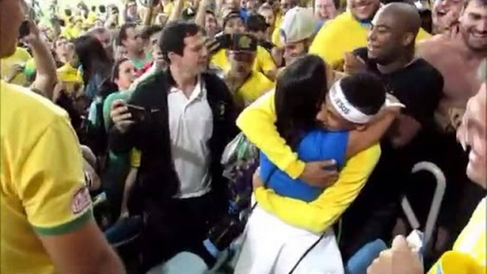 Quando venceu a Olimpíada de 2016, Neymar foi até a arquibancada abraçar Bruna e comemorar com a, na época, namorada.