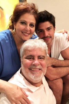 Sônia Lima com Wagner Montes e o filho deles, Diego Montez