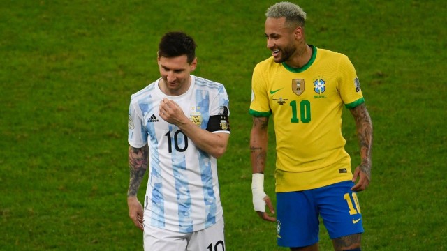 Lionel Messi e Neymar durante final da Copa América, no Maracanã