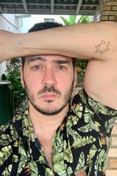 A tatuagem de Estrela de Davi, feita em homenagem ao filho