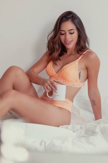 Bruna Biancardi em campanha de lingerie