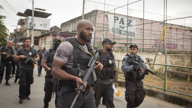 Operação das polícias civil e militar na favela do Jacarezinho para implantação do projeto Cidade Integrada