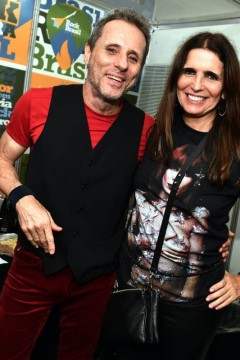Malu Mader e Tony Bellotto curtem evento de rock no Rio